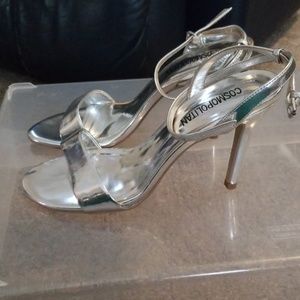Cosmopolitan heeled sandal
